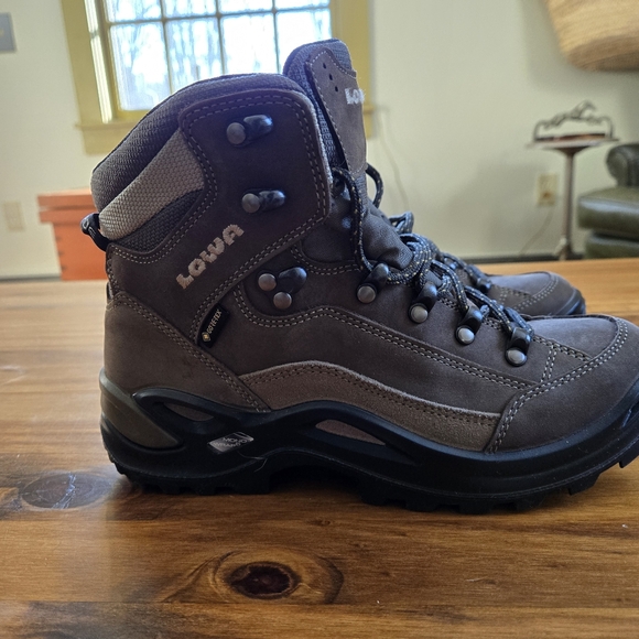Lowa Renegade Hiking Boot - Picture 4 of 6